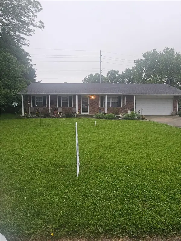 8233 Meadowlark Drive, Carlisle, OH 45005