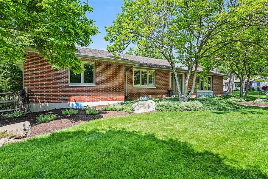 202 Marchester Drive, Kettering, OH 45429 - #2