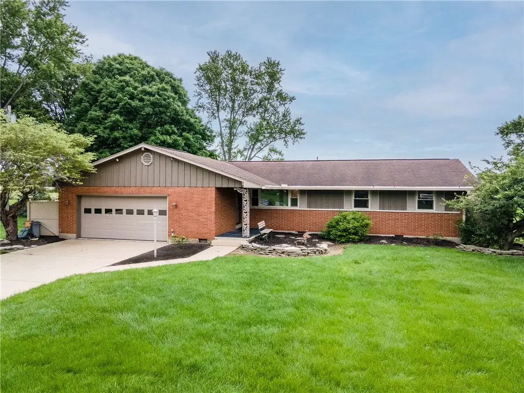 6065 Country Estates Drive, Tipp City, OH 45371 - #1