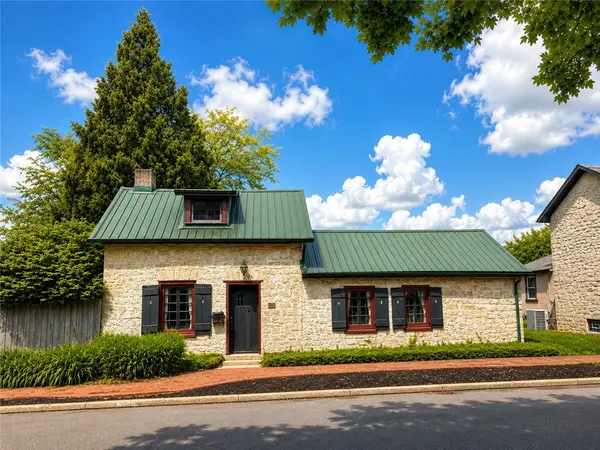 23 Maple Avenue, Centerville, OH 45459