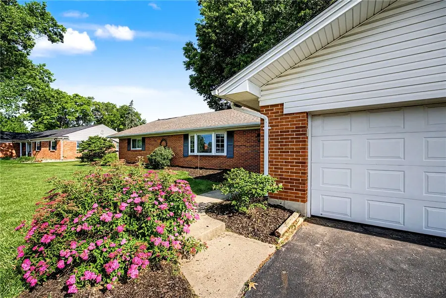 151 Ashford Drive, Centerville, OH 45459 - #2