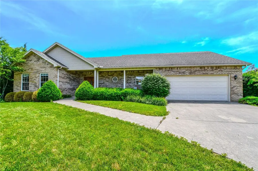 6380 Pin Oak Court, Huber Heights, OH 45424 - #2