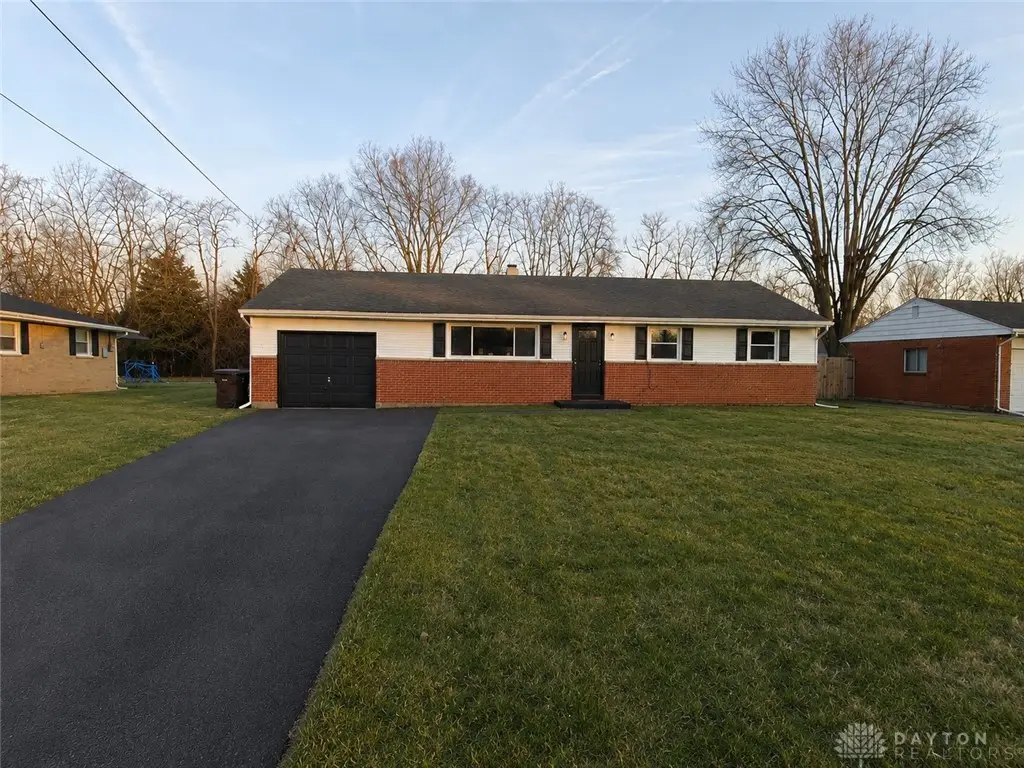 425 W Lomar Avenue, Carlisle, OH 45005 - #1