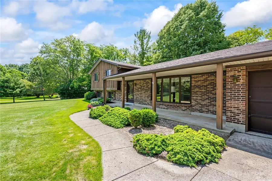 4926 Phillipsburg Union Road, Clayton, OH 45322 - #2