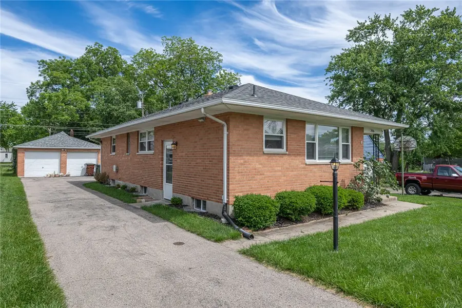 2816 Colonial Avenue, Kettering, OH 45419 - #3