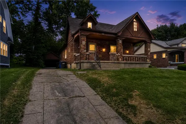 521 W Parkwood Drive, Dayton, OH 45405