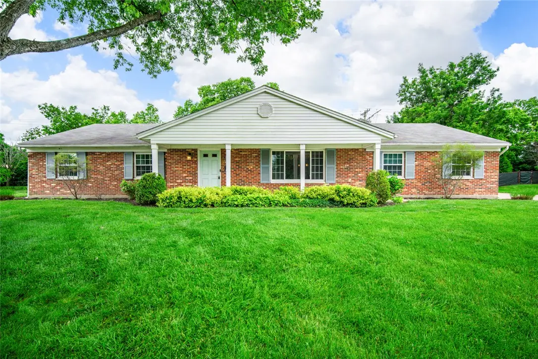 190 Lakeview Drive, Centerville, OH 45459 - #1