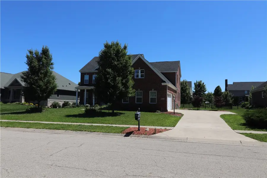 10509 Wallingsford Circle, Centerville, OH 45458 - #2