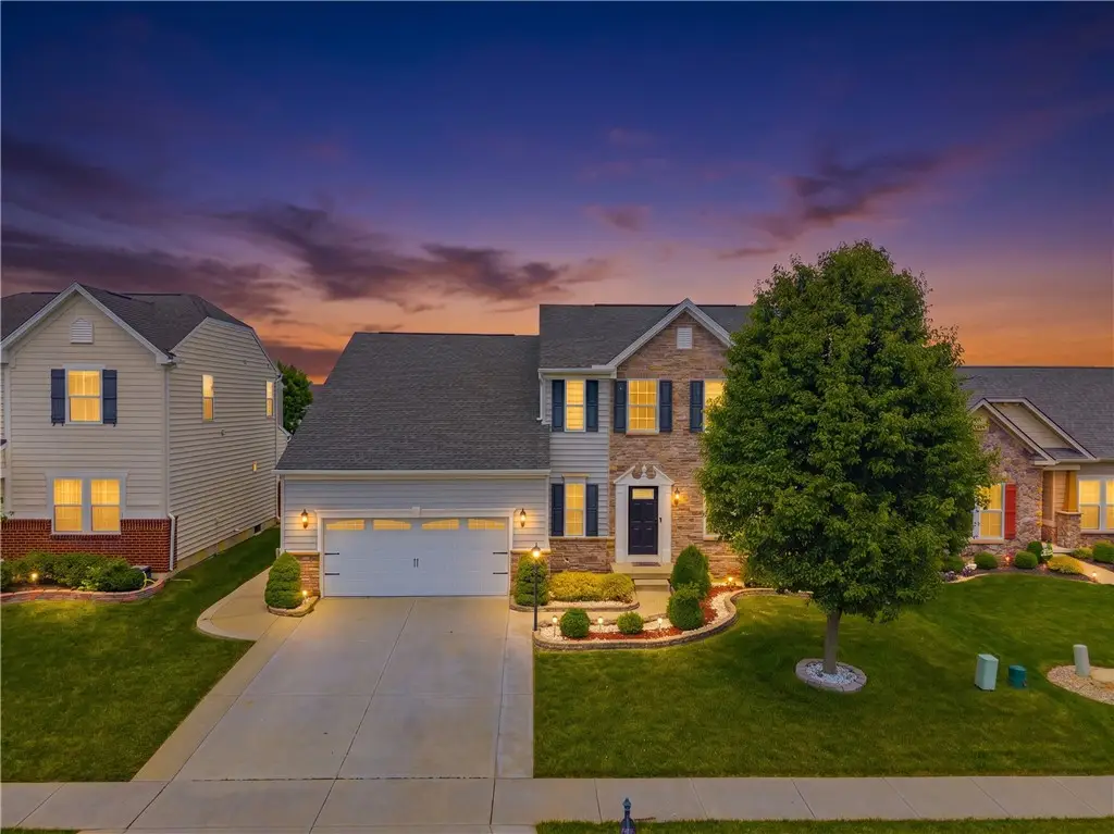 7122 Bluestream Drive, Tipp City, OH 45371 - #1