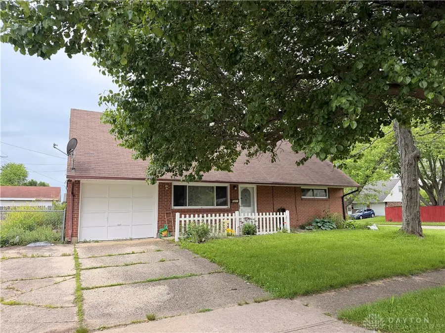5807 Rosebury Drive, Huber Heights, OH 45424 - #2