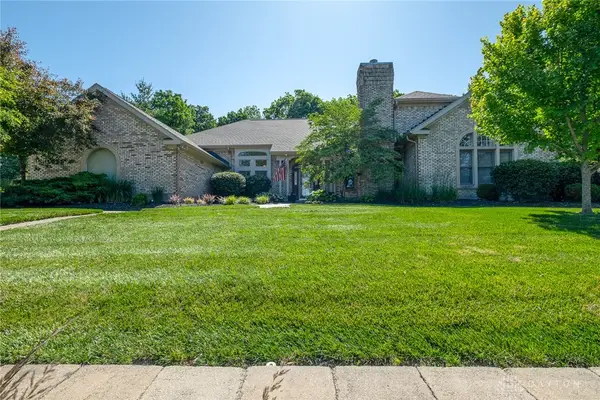 572 Towncrest Drive, Beavercreek, OH 45434