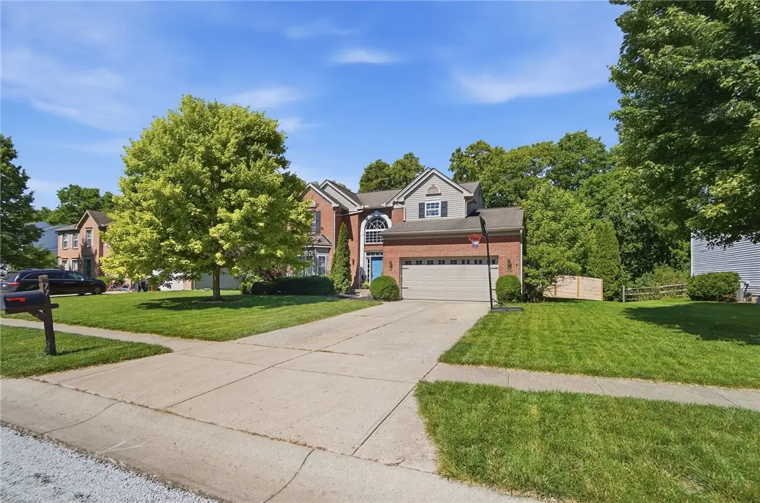 77 W Waterbury Drive, Springboro, OH 45066 - #1