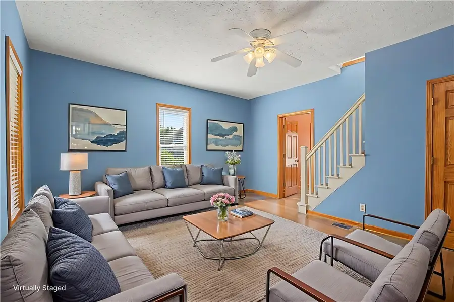 240 E Shannon Avenue, West Carrollton, OH 45449 - #3