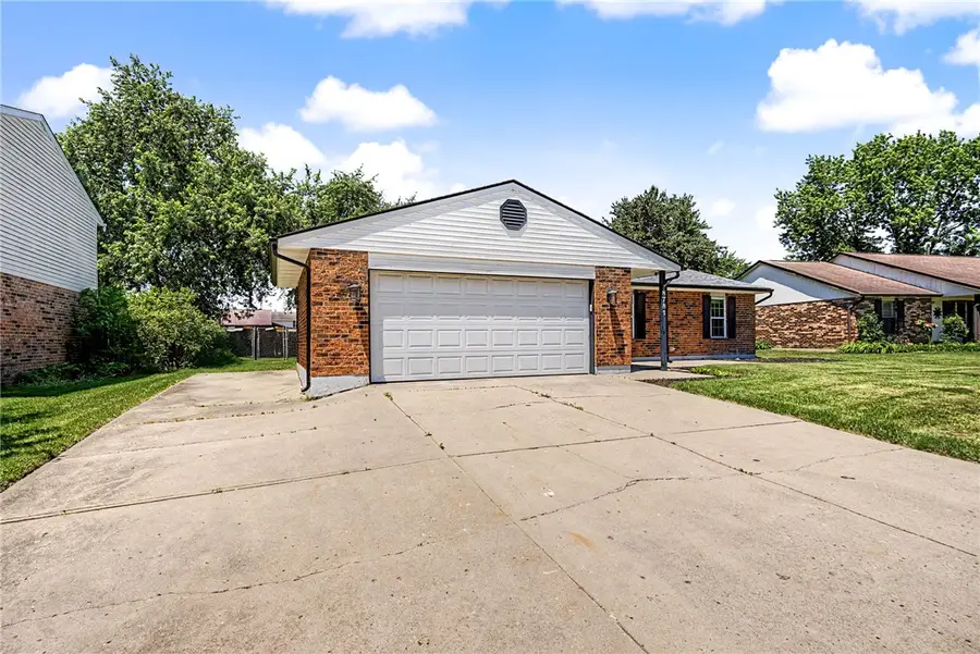 8781 Emeraldgate Drive, Huber Heights, OH 45424 - #3