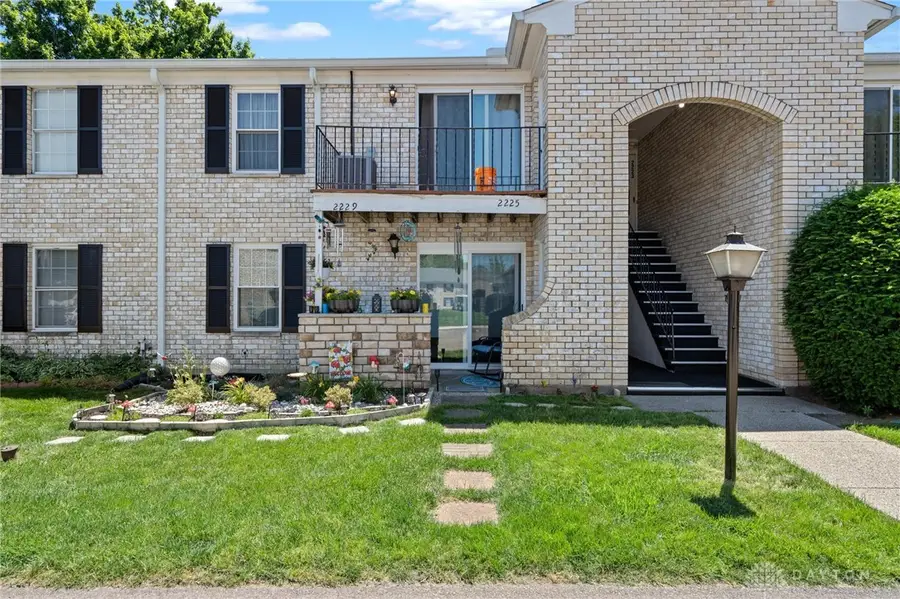 2229 Crew Circle, Miami, OH 45439 - #2