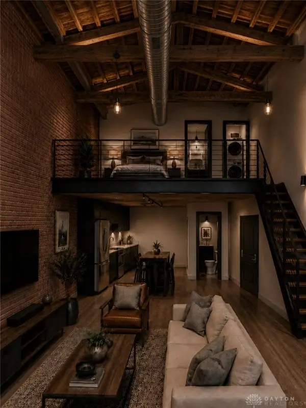 12 S Market Street #303, Troy, OH 45373