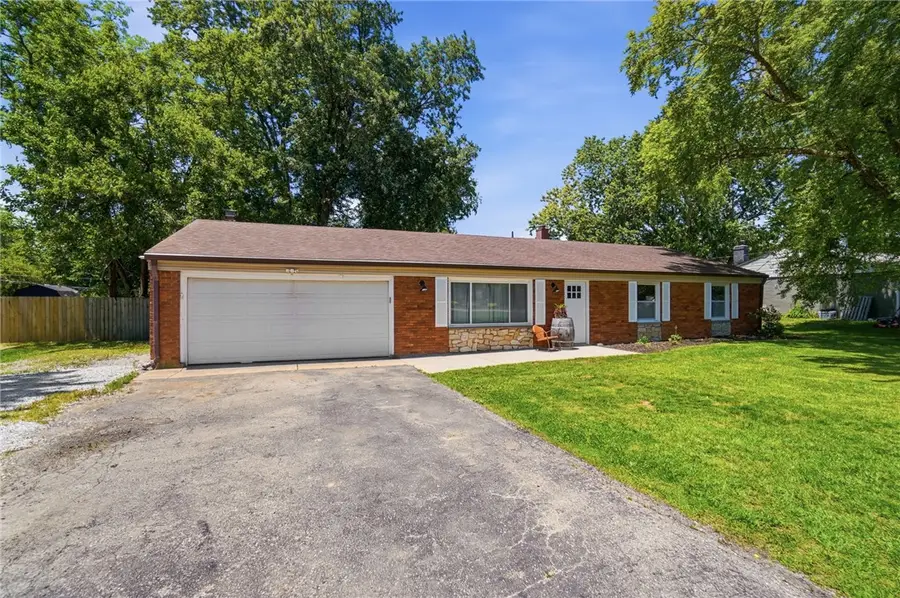 9095 N Bunnell Hill Road, Clear Creek, OH 45458 - #3