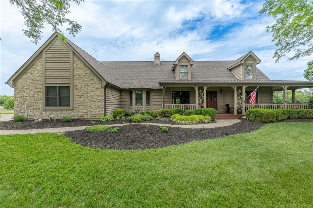 1424 N Lake Road, Bethel, OH 45344 - #1