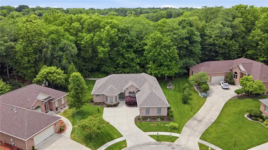1901 N Regent Park Drive, Bellbrook, OH 45305 - #3