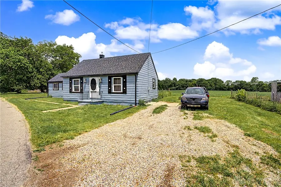6413 Post Town Rd, Trotwood, OH 45426 - #2