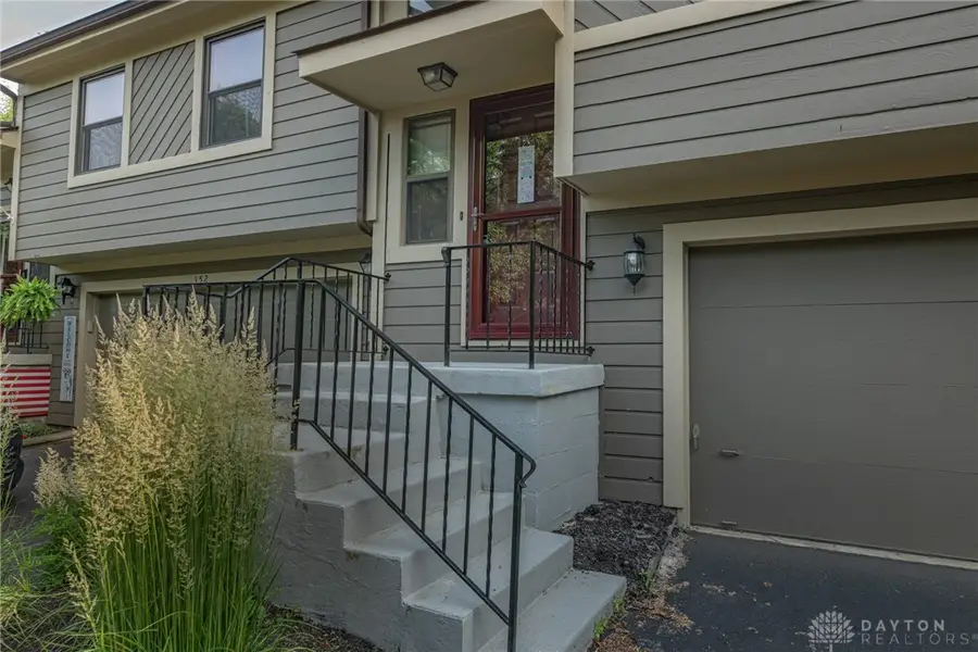 546 Kyle Lane, Fairborn, OH 45324 - #3