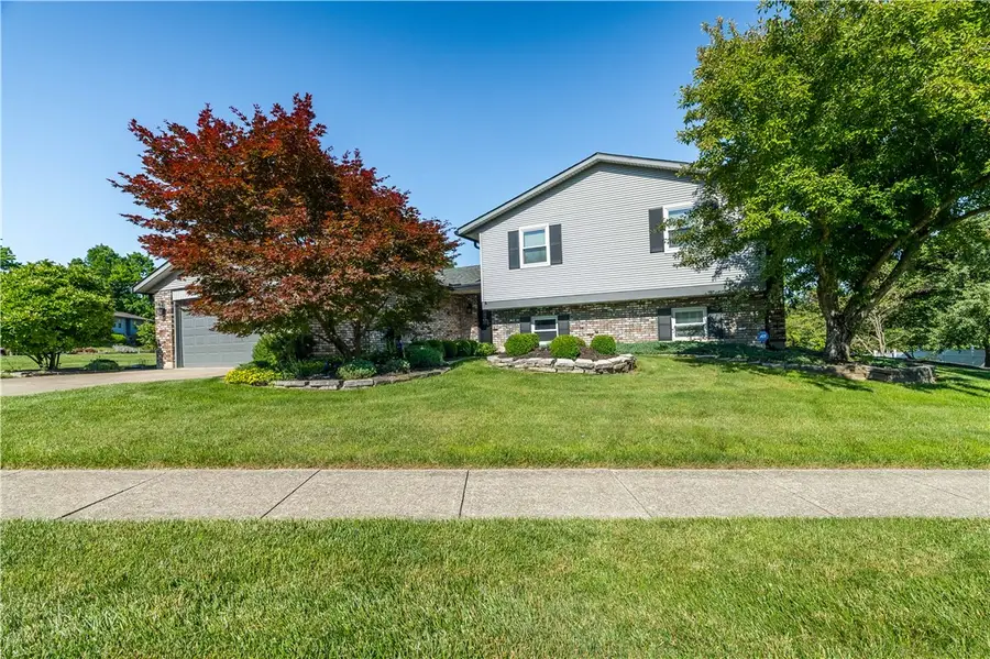611 Gamewell Drive, Miamisburg, OH 45342 - #2