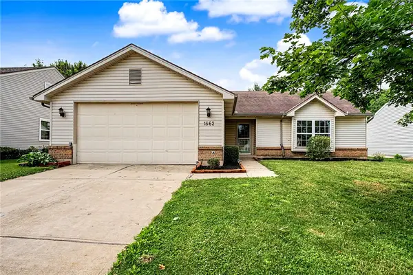 1562 Farrington Drive, Kettering, OH 45420