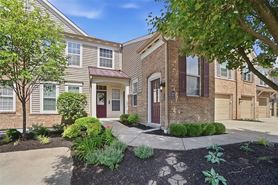 7462 Bridge Point Drive, Green, OH 45248 - #2