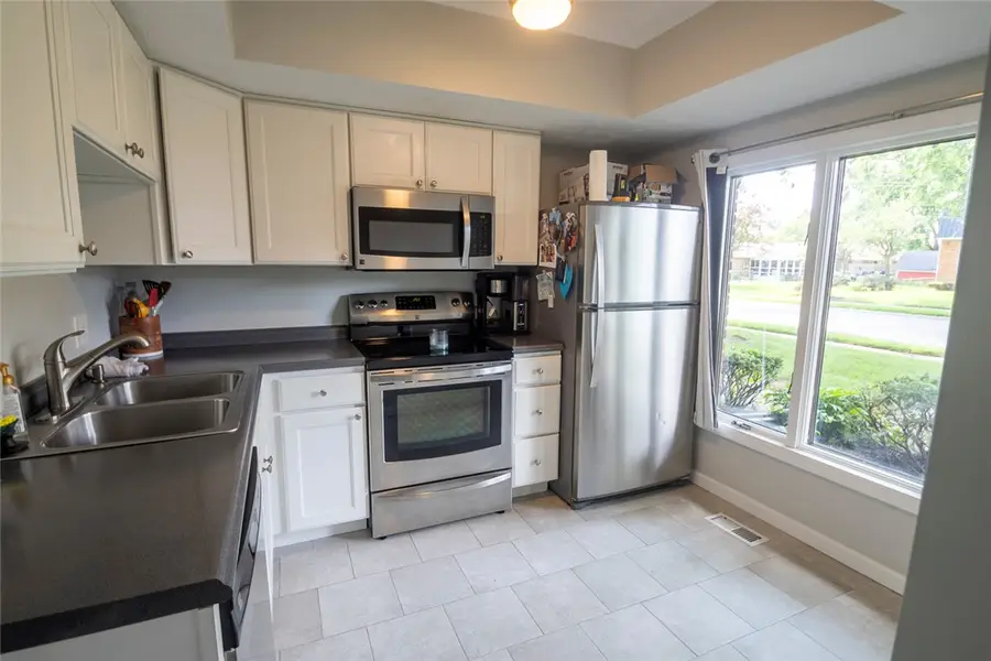 3116 El Camino Drive, Springfield, OH 45503 - #2