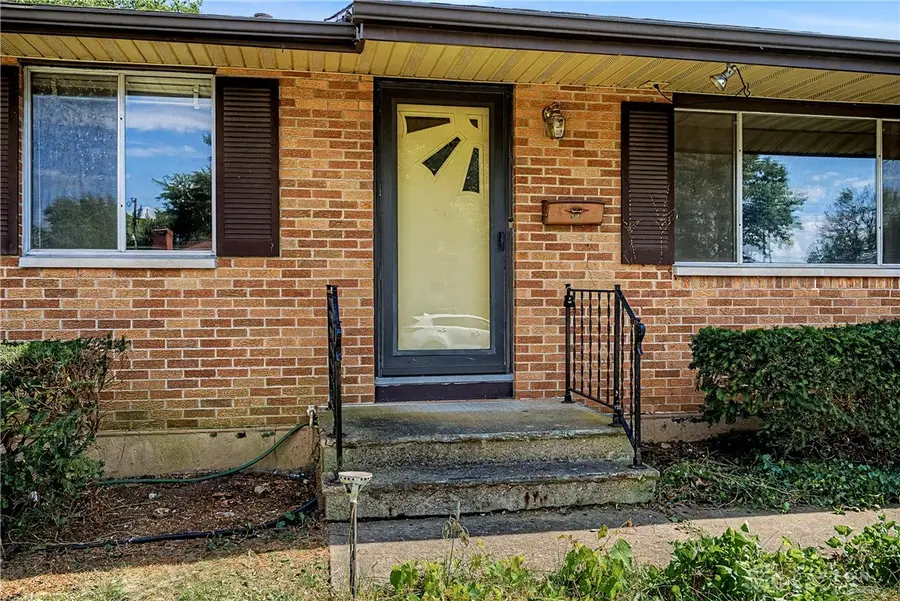 6931 Rushleigh Road, Clayton, OH 45322 - #2