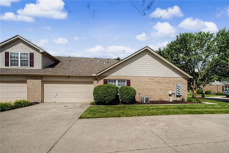 5051 Twin Lakes Circle, Clayton, OH 45315 - #3