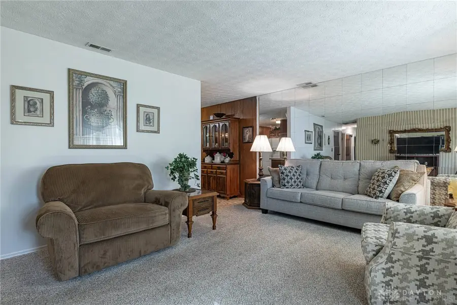 837 Colorado Drive, Xenia, OH 45385 - #3