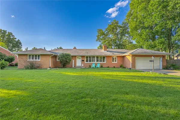 3290 Ridgeview Avenue, Kettering, OH 45409