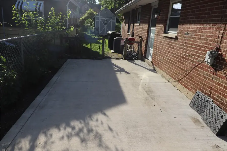 2750 Winton Drive, Kettering, OH 45419 - #3
