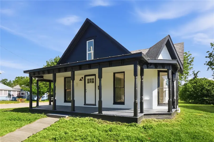 217 W Jefferson Street, New Carlisle, OH 45344 - #2