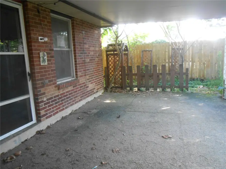 5778 Waynegate Road, Huber Heights, OH 45424 - #2
