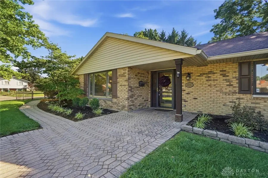 5362 Oakton Circle, Kettering, OH 45440 - #2