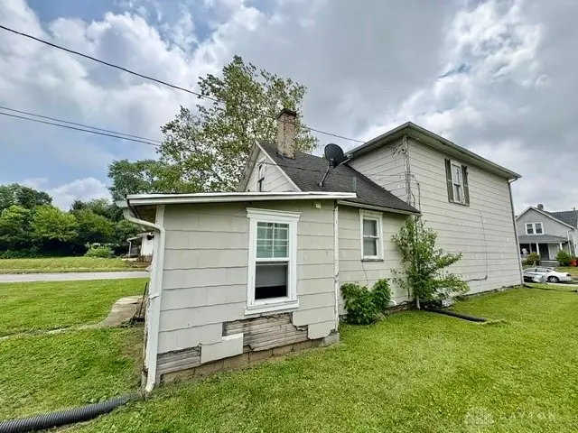 402 W Johnny Lytle Avenue, Springfield, OH 45506 - #3