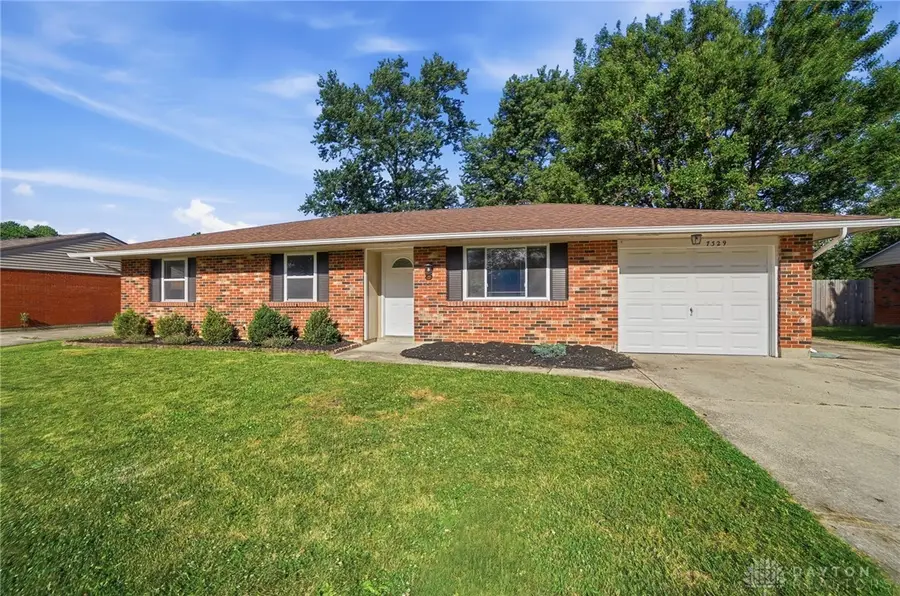 7329 Kirkview Drive, Huber Heights, OH 45424 - #3