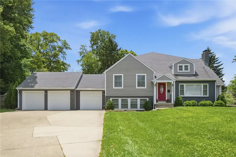 505 S Broadmoor Boulevard, Springfield, OH 45504 - #2