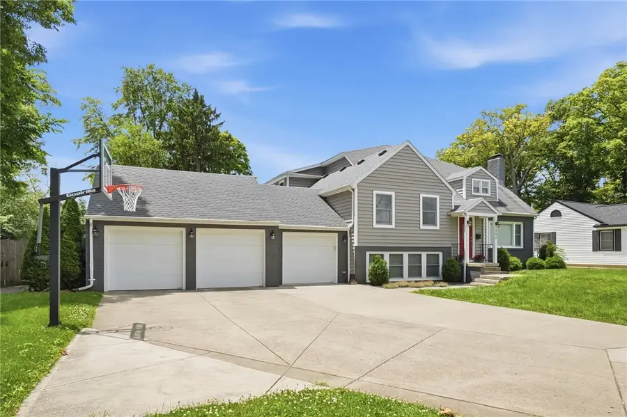 505 S Broadmoor Boulevard, Springfield, OH 45504 - #3