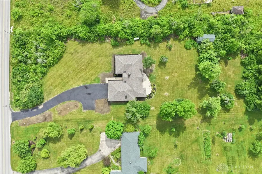 8196 Westbrook Road, Brookville, OH 45309 - #2