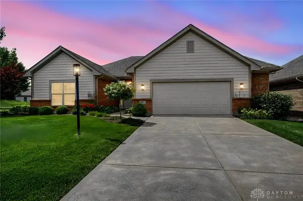 884 Saint Simons Lane, Centerville, OH 45458