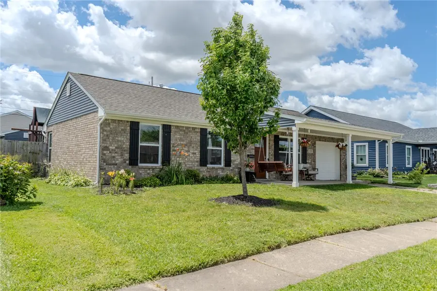 215 Crosswell Avenue, Brookville, OH 45309 - #3
