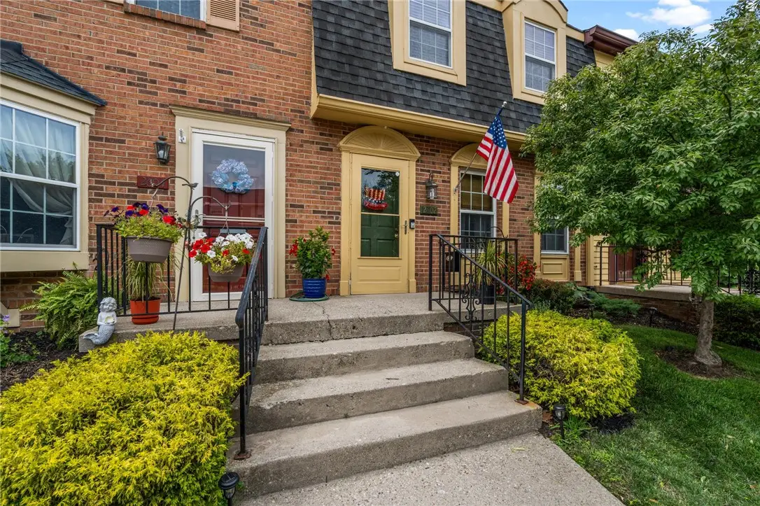 2602 S Kings Arms Circle, Centerville, OH 45440 - #1