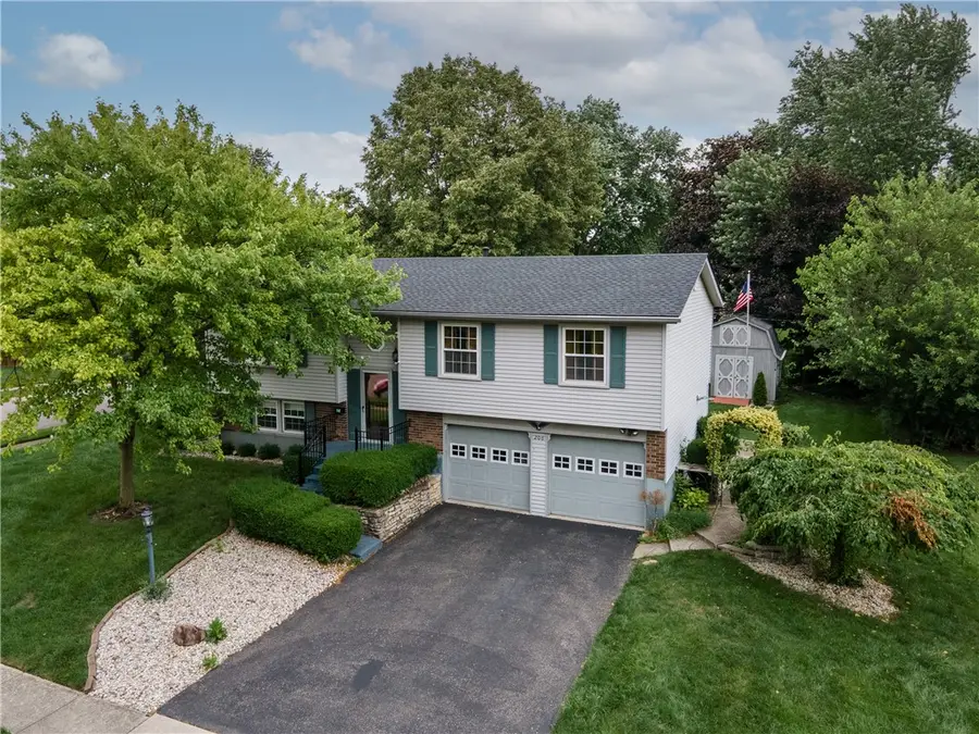206 Brookwood Drive, Englewood, OH 45322 - #3