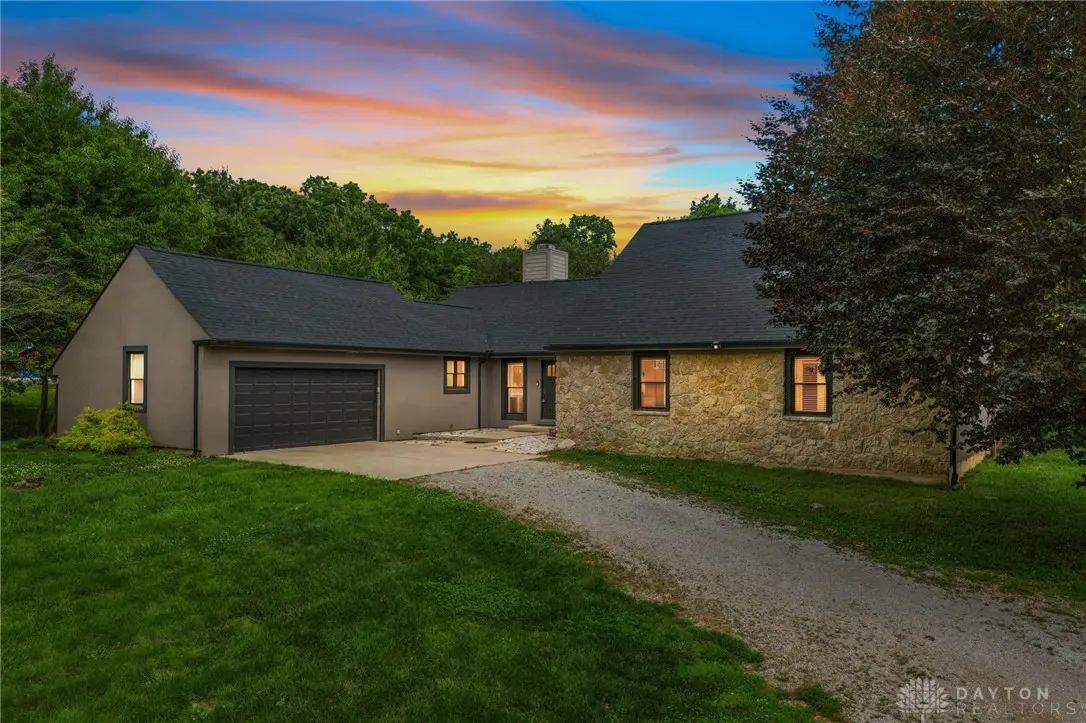 3066 Sears Road, Sugarcreek, OH 45370 - #1