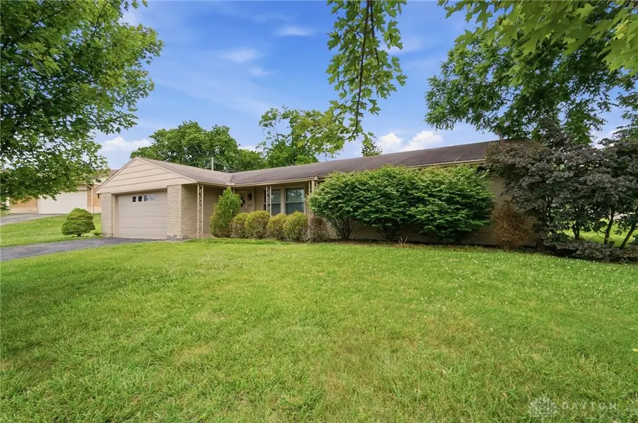 5912 Lombardy Court, West Carrollton, OH 45449 - #3