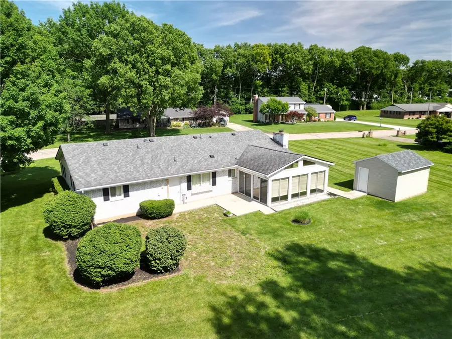 1101 E Bridle Lane, West Carrollton, OH 45449 - #3