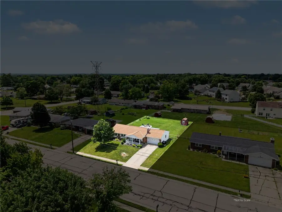 313 E Arlington Drive, Trenton, OH 45067 - #3